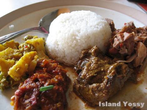 チャンプル チャンプル Warung Makan Campur-Campur - ナシ・チャンプル