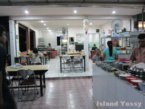 バリ島 タンジュン･ピナン Tanjung Pinang 店内