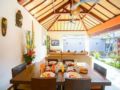 Open-Air 9, 3 Bedroom Villa in Legian ホテル詳細