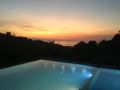 Rumah Senja Spectacular Sunset Seaview Lovina Hill ホテル詳細