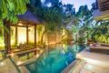 ULA Villas Bali 1 BDR Private Villas with Jacuzzi ホテル詳細