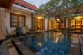 Beach Side Modern 3 Bedroom Villa, Central Sanur ホテル詳細