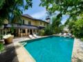 Shamira 3 Bed Villa Nr beach Canggu, SPECIAL OFFER ホテル詳細