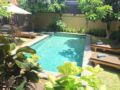 3 BDR Villa with garden View in Seminyak ホテル詳細