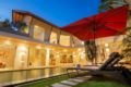 4 BDR Luxury Villa in Centre Seminyak ホテル詳細