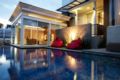 4 BDR Villa 10 minutes drive to centre Seminyak ホテル詳細