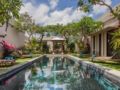 4 BDR Villa at Central Seminyak ホテル詳細