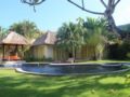 5 Bedroom w/ Lush Tropical Garden in Seminyak ホテル詳細