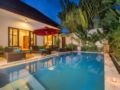 6 BDR Villa Pool view Close Seminyak Beach ホテル詳細