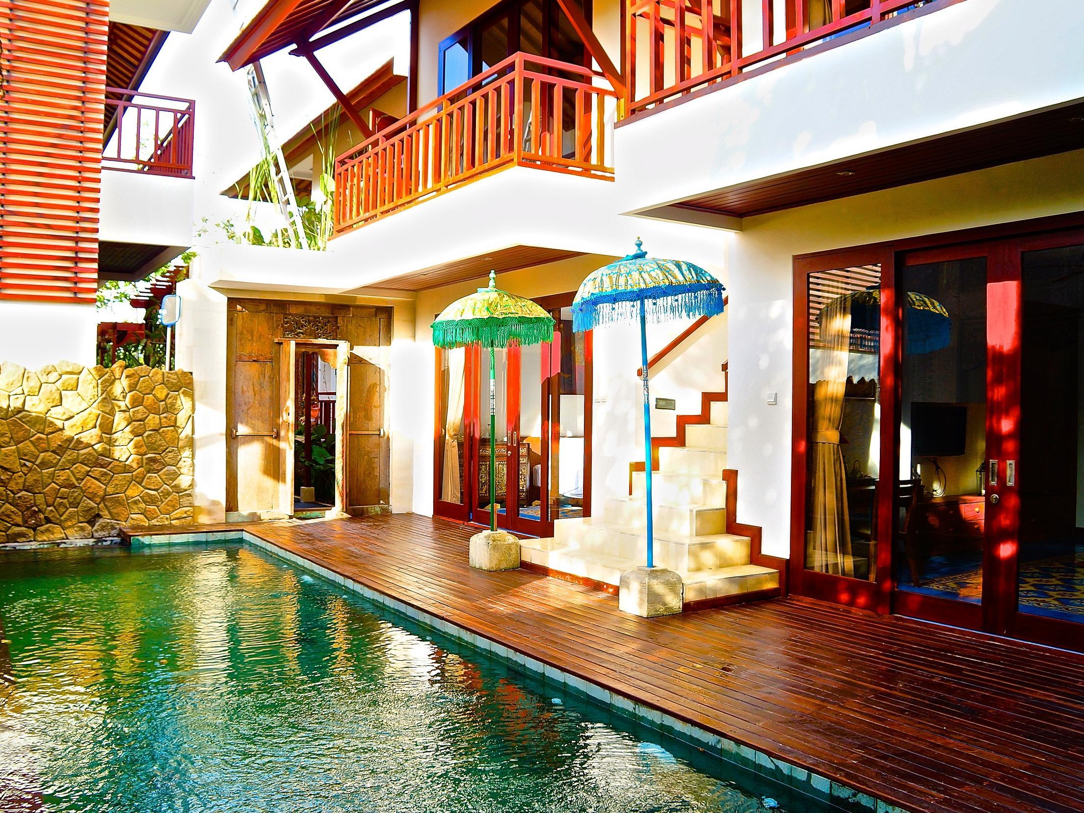 Aqua Octaviana Bali Villa ホテル詳細