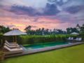 Artis Villa Ricefield View 8Bdr - Canggu/Umalas ホテル詳細