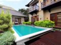 Contemporary Balinese Style 3 BedVilla, Seminyak ホテル詳細