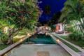 Exclusive Luxury 7 bedroom Villa Seminyak ホテル詳細