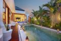 Lucia Villa Seminyak Beachside ホテル詳細