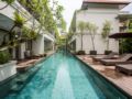 Seminyak Lagoon All Suites Hotel ホテル詳細