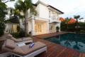 Spacious 3 Bedroom Villa, Central Seminyak ホテル詳細