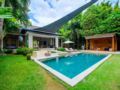 Stylish Beautiful 5, Private 5 Bed Villa, Umalas ホテル詳細