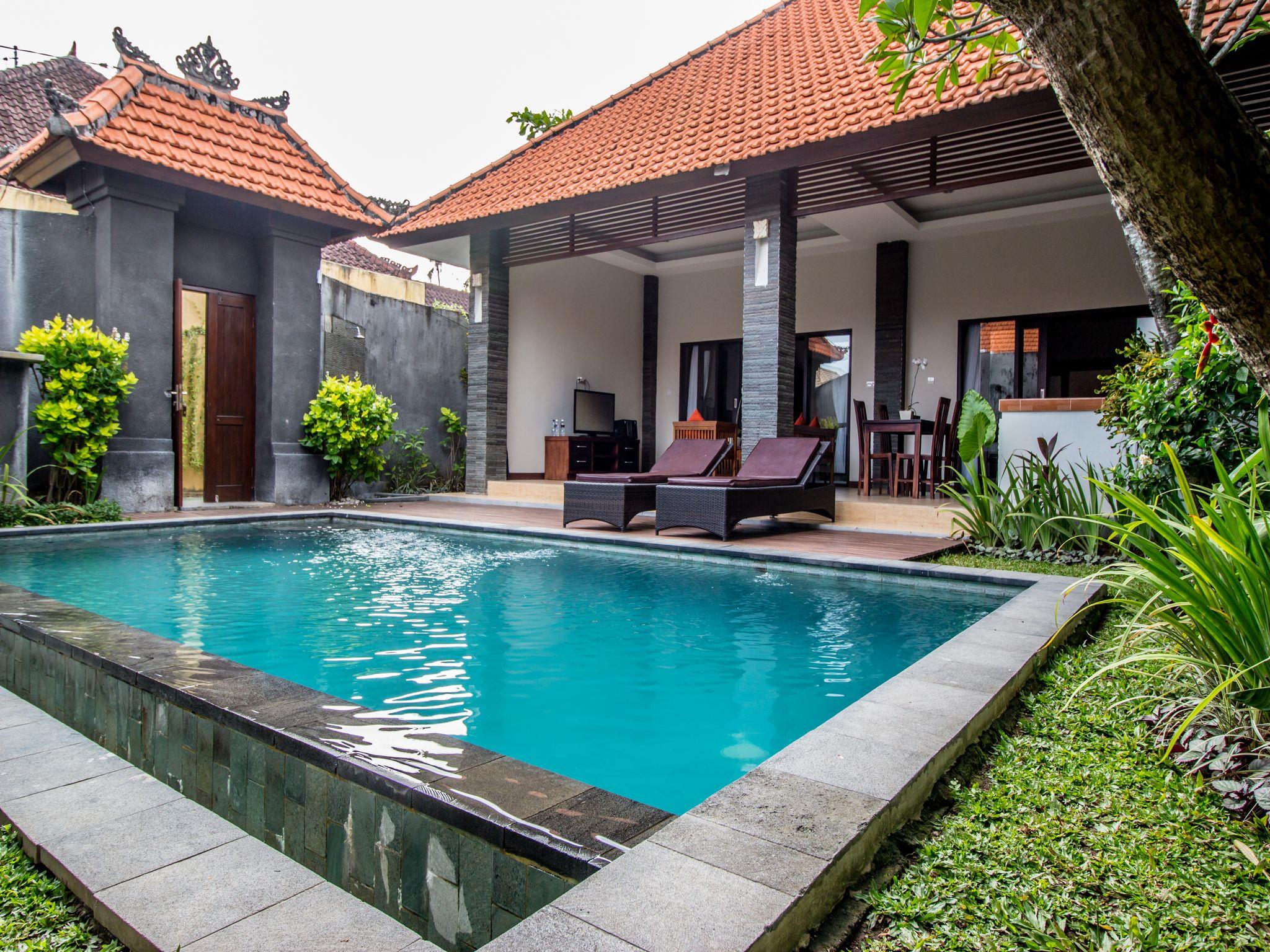 Transera Kirana Villa Seminyak ホテル詳細