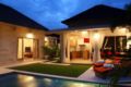 Very Modern, Beachside 2 Bed Villa, Batu Belig ホテル詳細