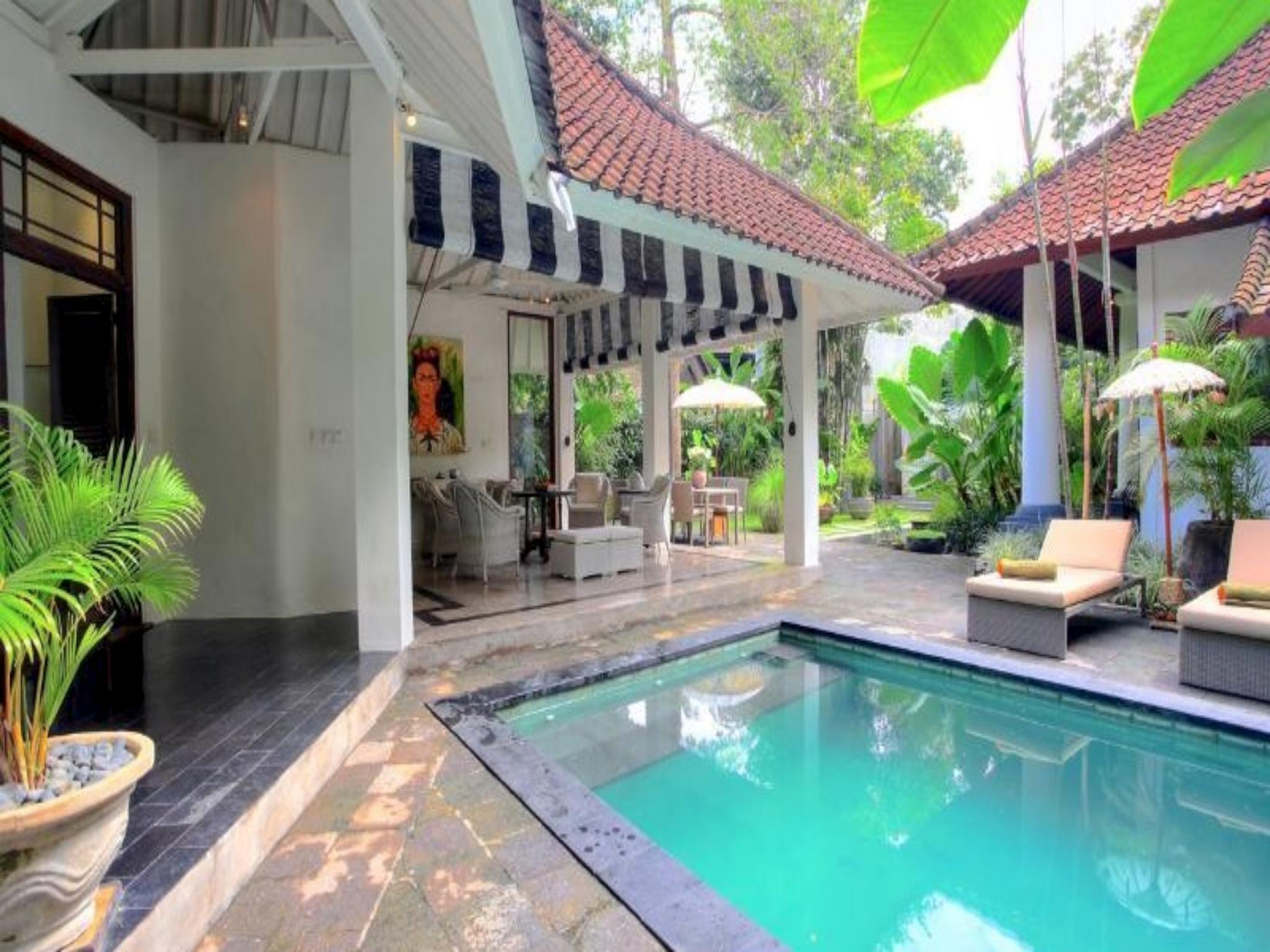 Villa Putih Sekali Seminyak ホテル詳細