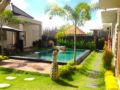 4 Bedroom Homayoon Villa Ubud ホテル詳細