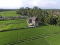 4 Bedroom Rice field villa Ubud ホテル詳細