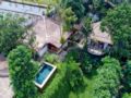Mambo, luxury 2 bed villa, feature gardens, Ubud ホテル詳細
