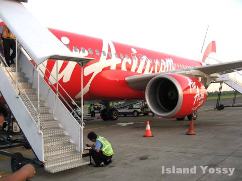 エアーアジア バスで飛行機へ