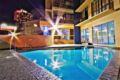 Capricorn One Beachside Holiday Apartments ホテル詳細