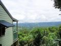 Maleny Luxury Cottages ホテル詳細