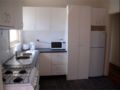 Rockdale 2 Bedroom Apartment with Study & Balcony ホテル詳細