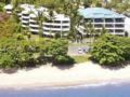 Roydon Beachfront Apartments ホテル詳細