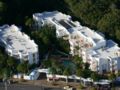 Santorini By The Sea Apartments ホテル詳細