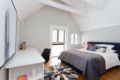 Stay in a Converted 19th-Century Horse Stable ホテル詳細