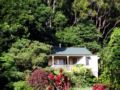 The Falls Montville Rainforest Cottages ホテル詳細