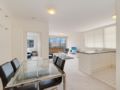 Wyndel Apartments Apex ホテル詳細