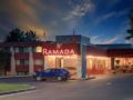 Ramada by Wyndham Pinewood Park Resort North Bay ホテル詳細