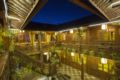 Lijiang Flower and Horse Hotel ホテル詳細