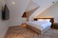 Star courtyard view double - entry bed room ホテル詳細
