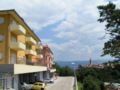 Cozy two bedroom apartment in Vrbnik ホテル詳細