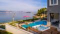 Luxurious beachfront villa Paradise EOS-CROATIA ホテル詳細