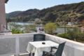 Spacious 4 bedroom apartment in Supetarska Draga ホテル詳細