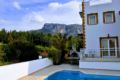 Large Villa in Catalkoy with Mountain & Sea Views ホテル詳細
