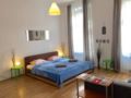Lily's Prague Apartment - 5 Minutes to Charles Bridge ホテル詳細