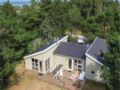 Four-Bedroom Holiday Home in Hirtshals ホテル詳細