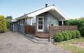 Holiday home Strandvejen Rønde VI ホテル詳細