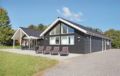 Seven-Bedroom Holiday home Tranekær with a room Hot Tub 03 ホテル詳細