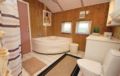Three-Bedroom Holiday home Hejls with a room Hot Tub 04 ホテル詳細