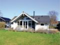 Three-Bedroom Holiday Home in Hadsund ホテル詳細