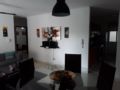 Apartamento 2do Piso 3 habitaciones c/u A/C ホテル詳細